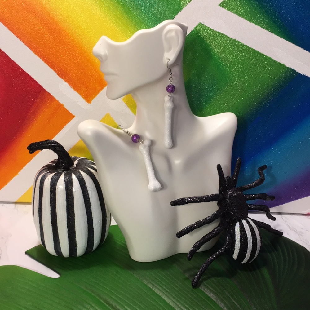 5/$25  Halloween 🎃 Earrings